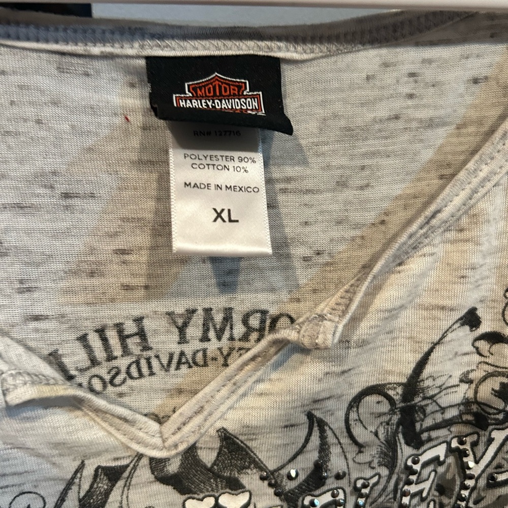 Harley-Davidson Women's Top with Black Graphic - Picture 8 of 8